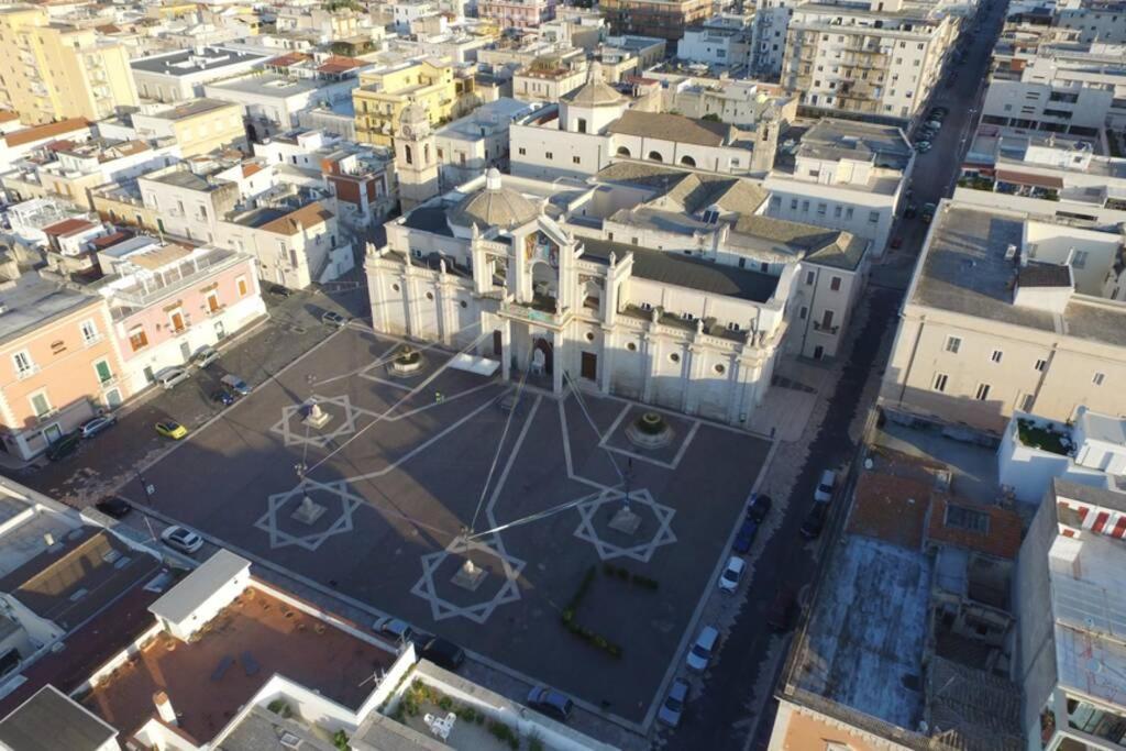 Domus Elegans in Centro Villa Manfredonia Buitenkant foto